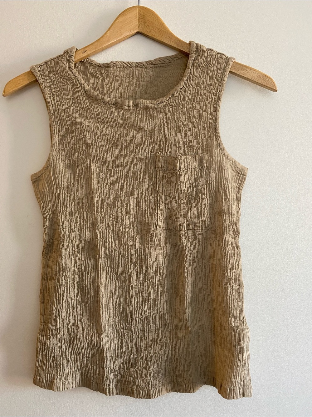 Sleeveless Textured Pocket Top - Tan